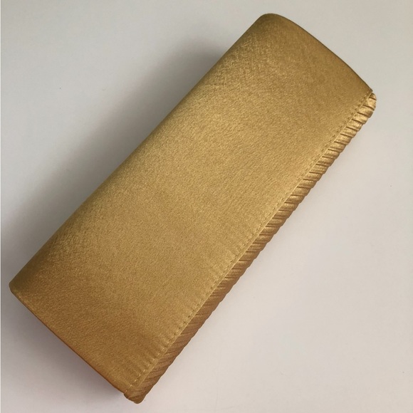 New Clutch With Rhinestones - Picture 4 of 6